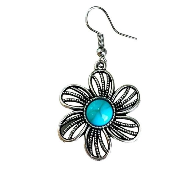 BBU Southwest Style Turquoise & silver Dangle Earrings - Picture 7 of 10